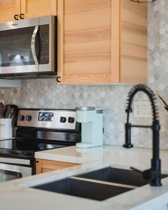 Casa Nova - Central San Diego Free Parking エクステリア 写真