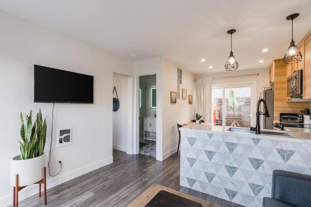 Casa Nova - Central San Diego Free Parking エクステリア 写真